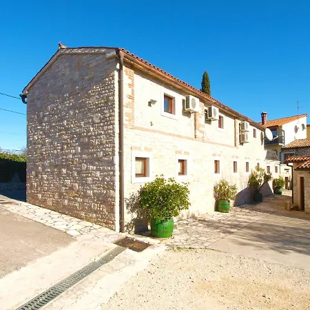 Helena 1992 شقة